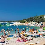 Riviera Daire *