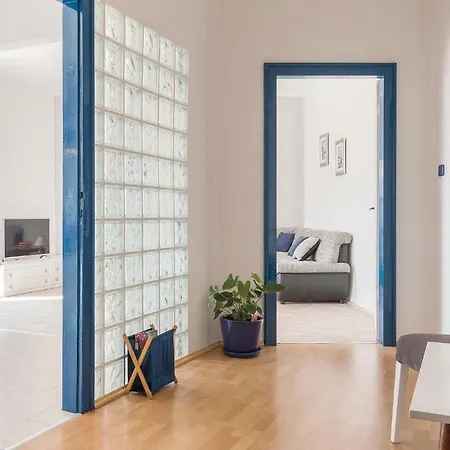 Apartman Riviera *