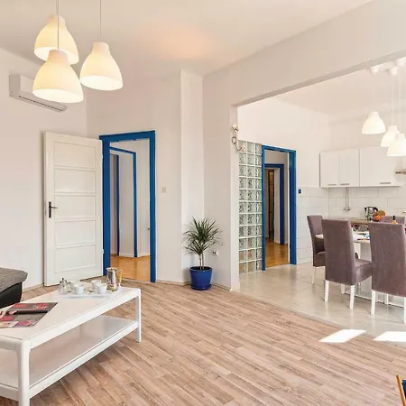 Apartamento Riviera *